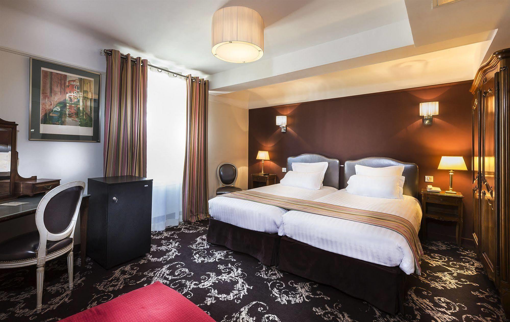 Crystal Hotel Párizs Kültér fotó